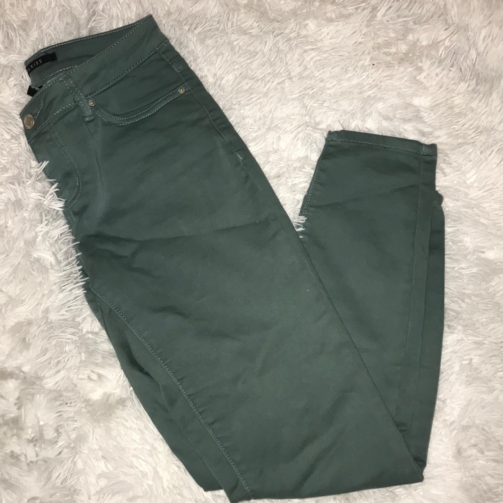 Angel Kiss colored jeans